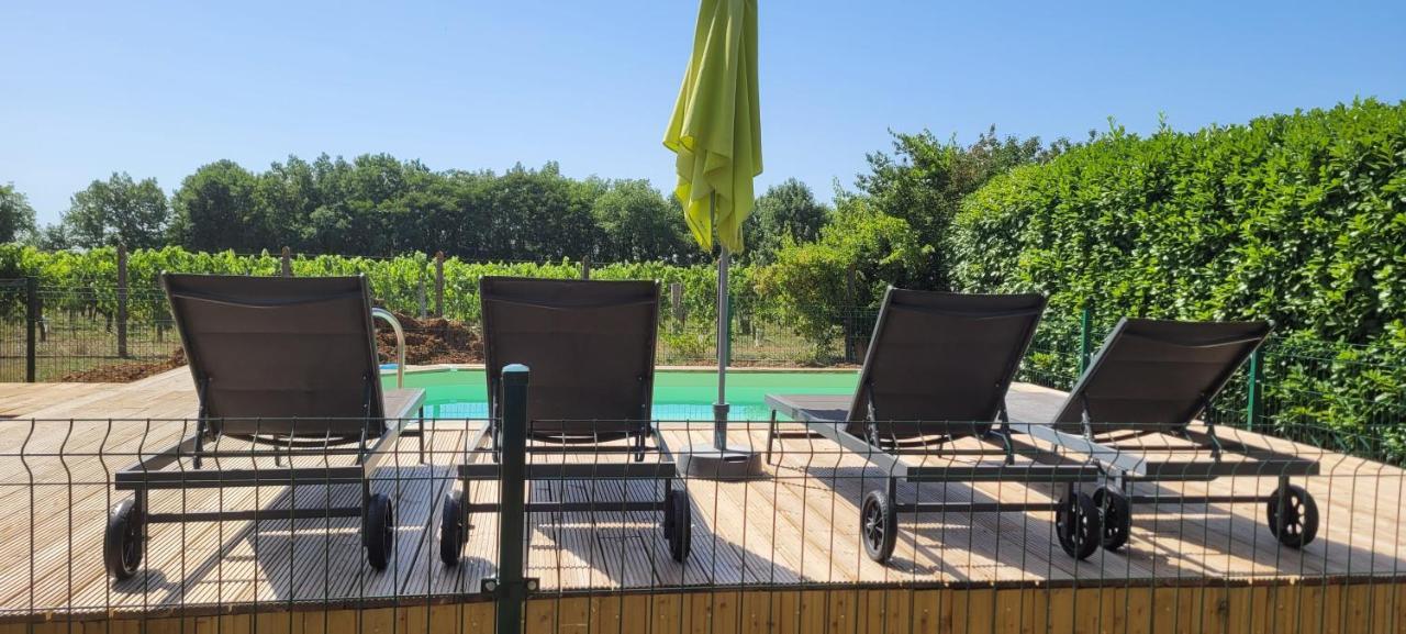 La Vigneraie De Laura: Gite Entre Vignes Et Chenes Sainte-Colombe  Exteriér fotografie